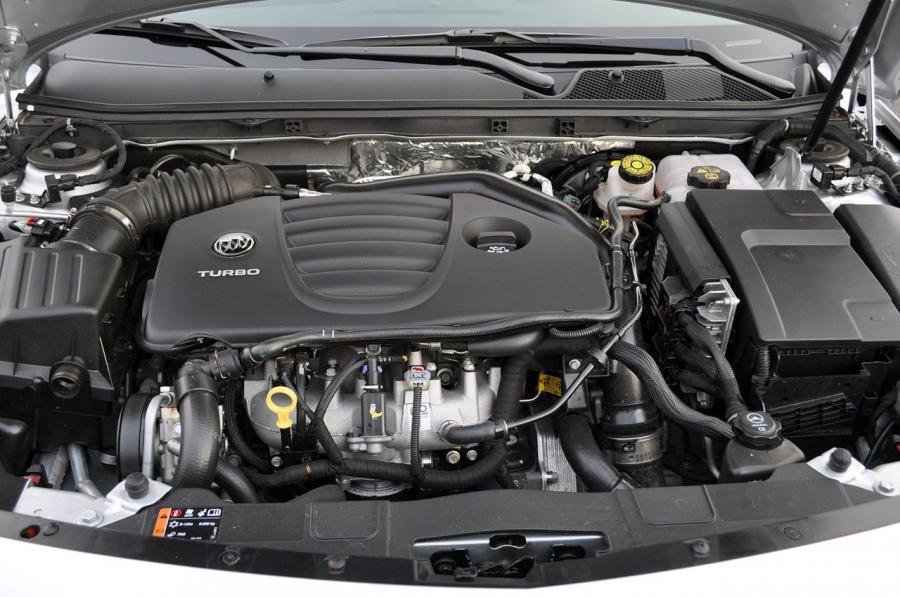  Buick Regal GS 2012 года  (фото 77 из 90)